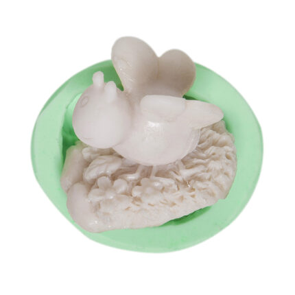 Taşın üstünde sevimli arı silikon kalıp