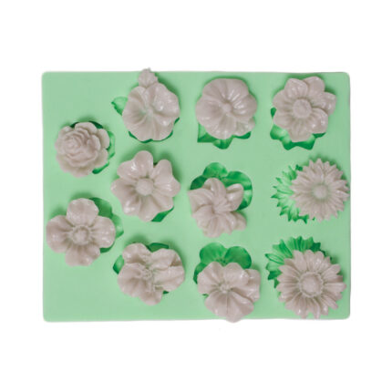 11 farklı modelde küçük çiçekler silikon kalıp. Çiçek figürleri silikon kalıp.