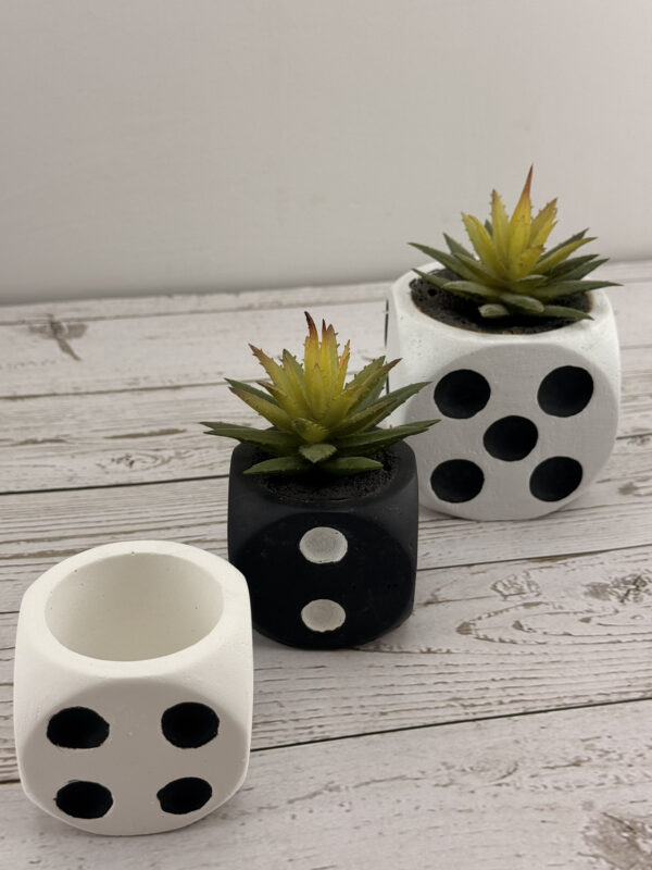 Zar-Saksı-Silikon-Kalıbı