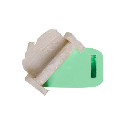 Ahşap bank silikon kalıbı ile yapılmış minyatür bahçe objesi. Kurdelya doğal ahşap bank silikon döküm kalıbı (KK-1306)