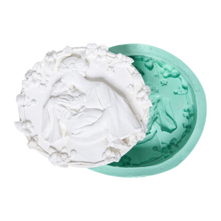 Anne kucağı silikon kalıp: Aile sevgisi temalı dekorasyon için ideal. Alçı, mum, sabun yapımına uygun.