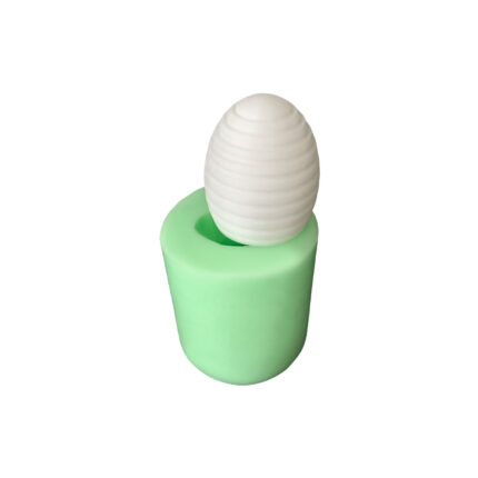 Arı kovanı silindir mum silikon kalıbı ve kalıptan çıkmış arı kovanı figürlü mum.