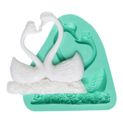 Kuğu çifti figürü silikon kalıbı. Aşık kuğular biblo yapımı için ideal. Romantik kuşlar sabun kalıbı.