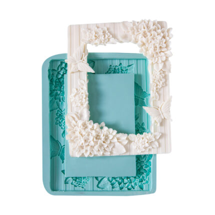 İlkbahar temalı çerçeve kalıbı: çiçekli reçine süs ve kelebek detaylı silikon kalıp modeli.