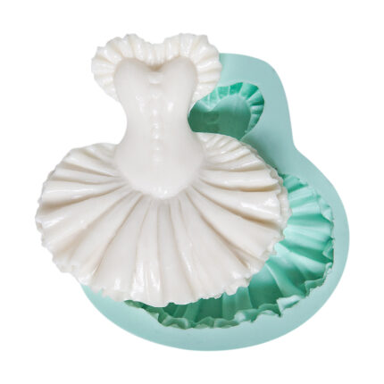 Bale elbisesi silikon kalıbı: Dans temalı dekorasyon için zarif tasarım.