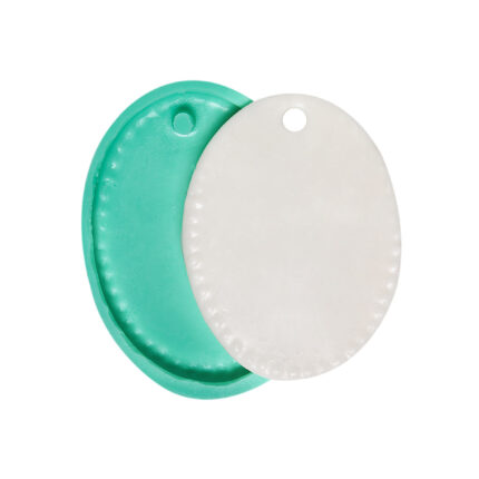 Boş çerçeve delikli silikon kalıbı ve kalıptan çıkmış obje. Dekoratif obje yapımı için ideal.