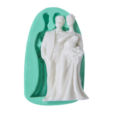 Düğün çifti silikon kalıbı. Romantik çift sabun kalıbı veya nikah hatırası yapımı için ideal.