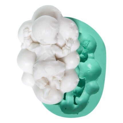 Bulutlar üstünde uyuyan bebek figürlü silikon kalıbı. Uyku bebek sabun kalıbı ile biblo yapımı.