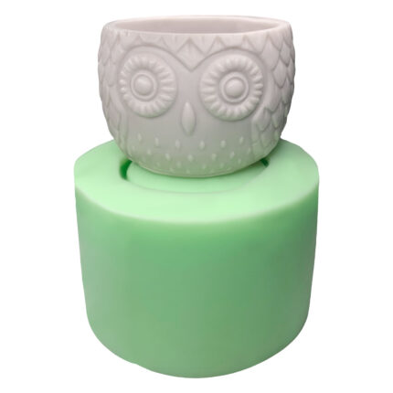 Büyük baykuş saksı silikon kalıbı ve bitmiş baykuş saksı örneği. Baykuş figürü silikon kalıp.