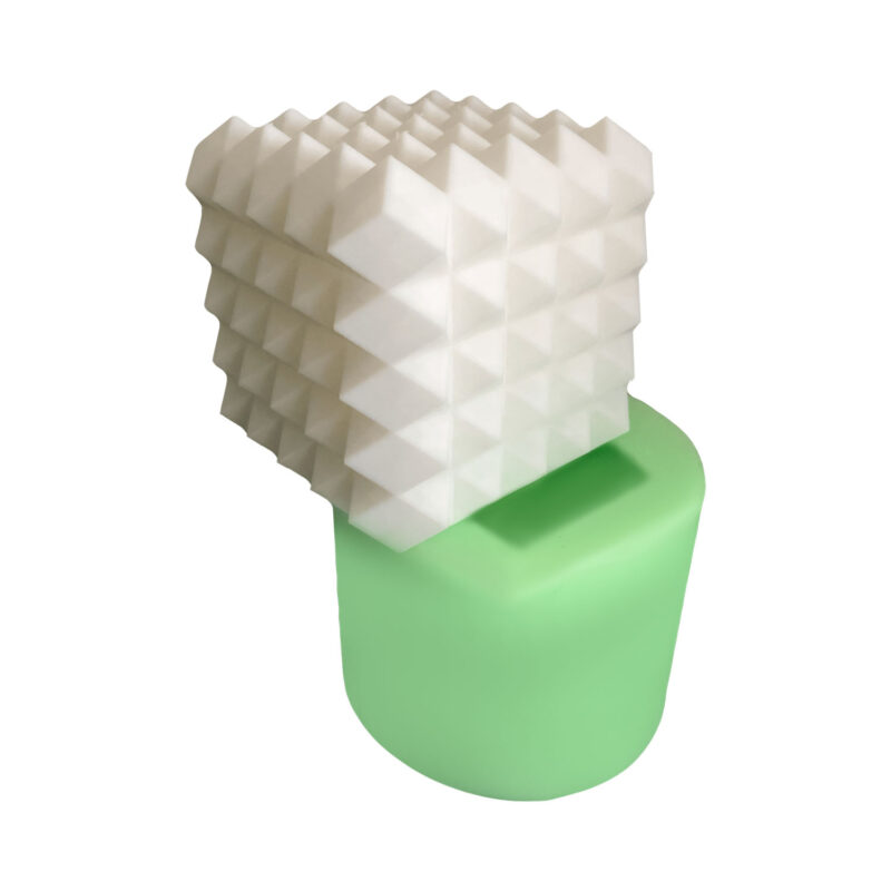 Büyük geometrik küpler silikon kalıp ve kalıptan çıkmış geometrik küp figür. 3D büyük geometrik küpler silikon kalıp modeli.