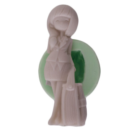 Çantalı saçını tutan kız silikon kalıbı. 3D kız figürü silikon kalıp ile dökülmüş obje.