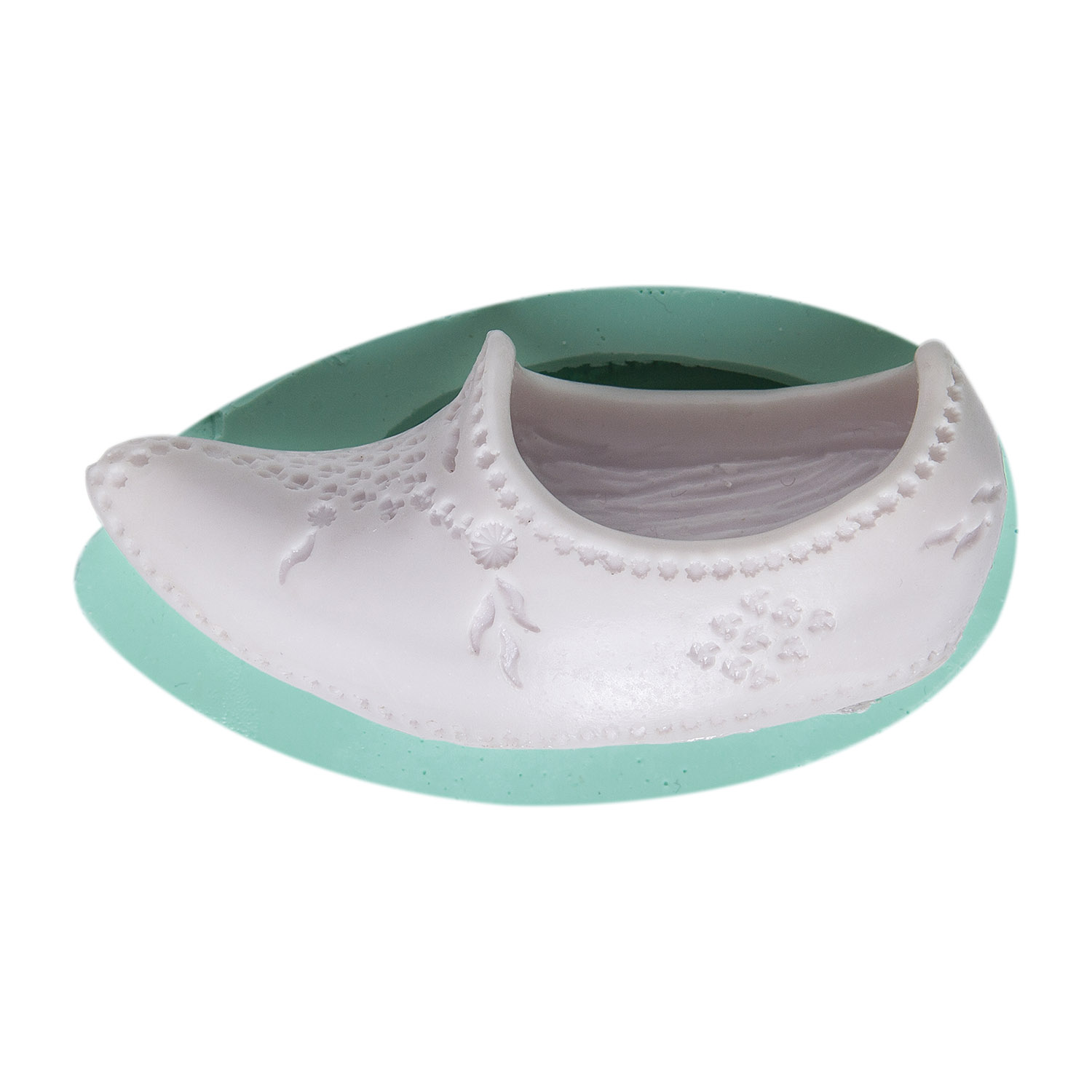 carik-seklinde-silikon-beton-kalibi-kk-0395.jpg Geleneksel motifli çarık figürlü silikon kalıp modeli, yöresel ayakkabı reçine süs yapımı için ideal.