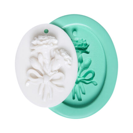 Çiçek buketi delikli silikon kalıbı: çiçek temalı sabun ve dekoratif obje yapımı için ideal.