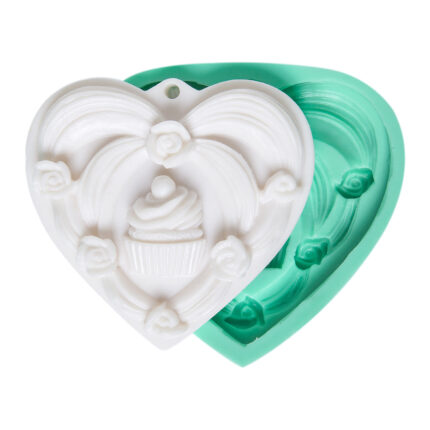 Kurdelya eğlenceli cupcake aşkı desenli silikon kalıbı. Tatlı sevgisi kalıbı ile biblo yapımı için ideal.