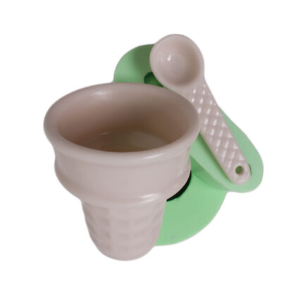 Dondurma külahı kase saksı ve kaşığı silikon kalıp ile yapılmış döküm obje.