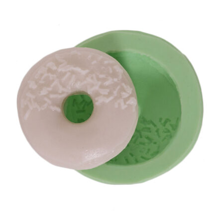 Donut silikon kalıp ve kalıptan çıkmış, tatlı temalı donut. 3 boyutlu donut silikon kalıp.