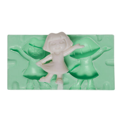 Dora silikon kalıbı: Çocuk temalı sabun ve dekoratif obje yapımı için ideal çizgi film karakteri kalıbı.