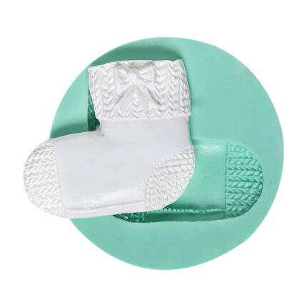 Düz patik silikon kalıp: Bebek temalı mum veya sabun yapımı için ideal.