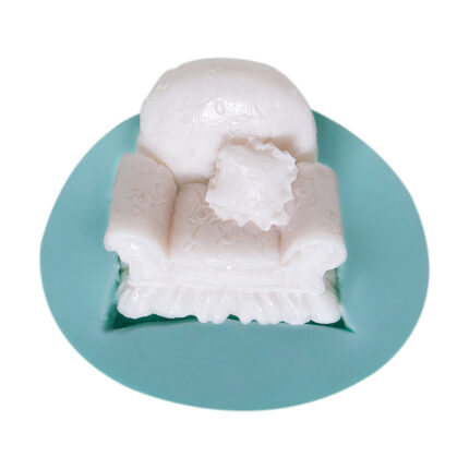 Fırfır etekli koltuk silikon kalıbı: Nostaljik mobilya koleksiyonu için dekoratif obje yapımı.