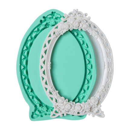 Kabartma gül çiçekli çerçeve silikon kalıbı ve bitmiş ürün. Vintage tarzı gül motifli süs eşyası yapımı için.