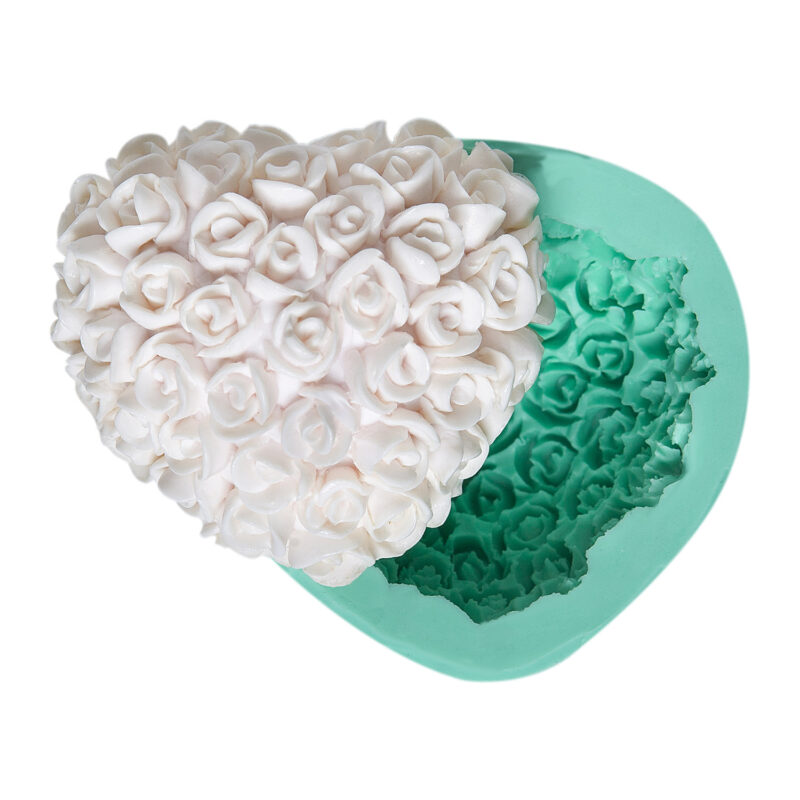 Güllü kalp silikon kalıp ve beyaz güllü kalp şeklinde obje. Sevgililer günü hediyesi için ideal.