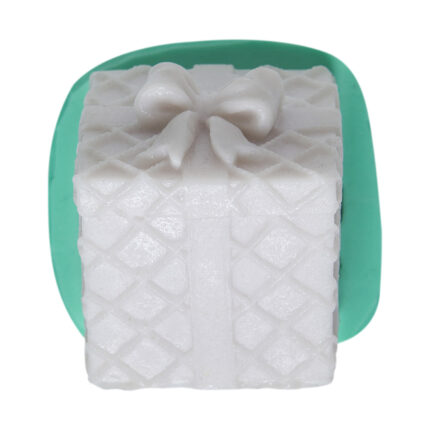 Fiyonklu hediye paketi desenli silikon kalıp: Doğum günü hediyesi kokulu taş yapımı için ideal.