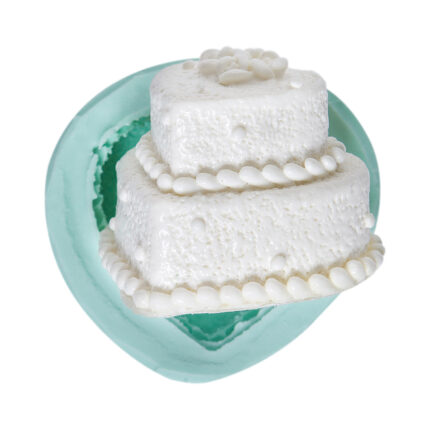 İki katlı kalpli pasta silikon kalıbı. Düğün pastası veya doğum günü pastası yapımı için ideal. Yüksek kaliteli kalıp seti.