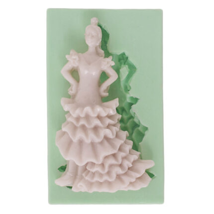 Kurdelya İspanyol kızı silikon kalıbı: Flamenco dansçısı figürü için kalıp, 4x8x1,5cm. İspanyol kızı sabun yapımı için ideal.