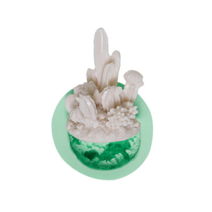 Kaktüs çeşitleri silikon kalıbı ile yapılmış çöl temalı dekoratif kaktüs objesi.