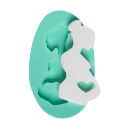 Kalp detaylı hamile silikon kalıbı: Anne adayı hediyesi için ideal, dekoratif obje yapımına uygun.