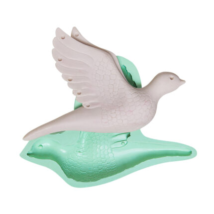 Kanadı kapalı martı silikon kalıbı, kuş temalı sabun veya dekoratif obje yapımı için ideal.