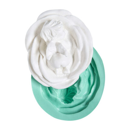 Kurdela kanatlı bebek figürlü silikon kalıp ve dökümden elde edilmiş melek bebek figürü.