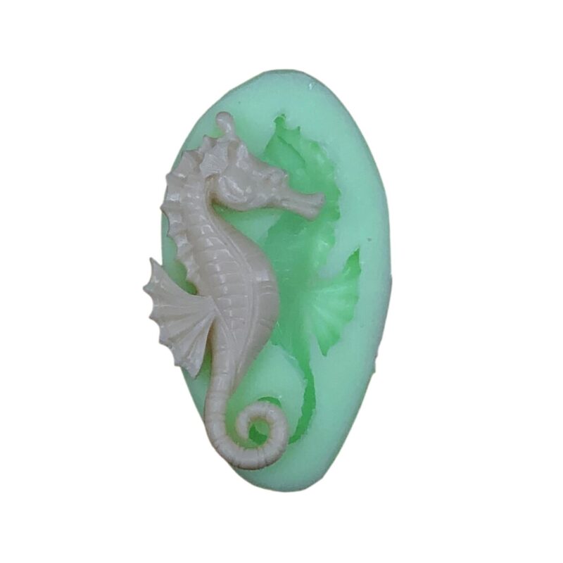 Küçük boy deniz atı silikon kalıp modeli, deniz temalı süs için ideal. 3D deniz atı figürü detayı.