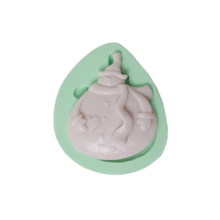 Küçük kalpli kardan adam silikon kalıp, kış temalı süs için ideal. Kalpli kardan adam figürü silikon kalıbı.