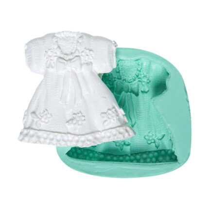Kurdeleli kız bebek elbisesi silikon kalıbı ve kalıptan çıkmış bebek elbisesi figürü
