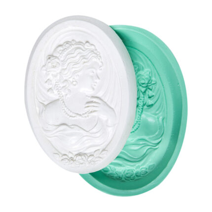 Lady portre silikon kalıp ve dökülmüş portre örneği. Lady portre alçı kalıbı ile duvar süsü yapımı için ideal.