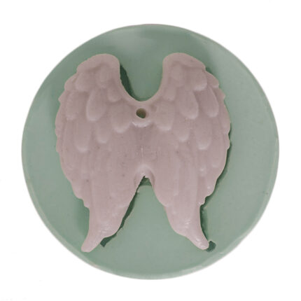 Melek kanadı delikli silikon kalıbı: Dini dekorasyon veya sabun yapımı için ideal.