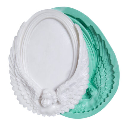 Melek kanadı sarmış çerçeve silikon kalıbı. Dini süs yapımı için ideal, 15x20x2,5cm boyutunda.