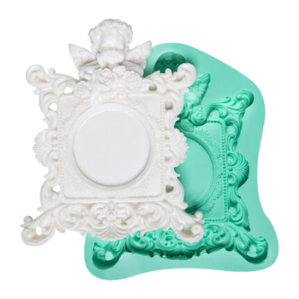 Melekli desenli çerçeve silikon kalıbı ve dökümden çıkmış örneği. Mistik temalı fotoğraf çerçevesi yapımı için ideal.