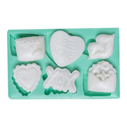 Mesaj temalı silikon kalıbı: "Be Mine", "Hug", "XOXO" yazılı kalpler, dudak ve mektup figürleri. Kişiye özel hediye yapımı için ideal.