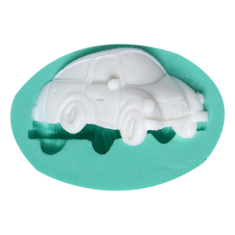 Minik araba silikon kalıbı, çocuk odası süsleri için ideal. KK-0761 kalıp ile dekoratif obje yapımı.