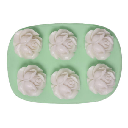 Altılı minik gül silikon kalıbı. Küçük çiçek sabun kalıbı veya minyatür gül reçine süs yapımı için ideal.