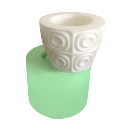 Model-3 geometrik desenli saksı silikon kalıbı ve kalıptan çıkmış saksı örneği.