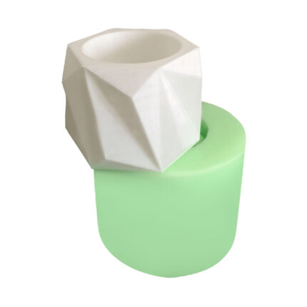Model-7 geometrik desenli saksı silikon kalıp ve bitmiş saksı örneği. Geometrik saksı silikon kalıbı.