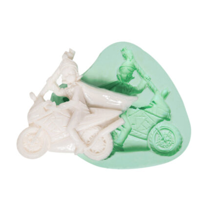 Motorlu sünnet çocuğu silikon kalıbı: Sünnet temalı sabun veya dekoratif obje yapımı için ideal.