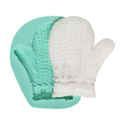 Örgü eldiven silikon kalıp ve kalıptan çıkmış eldiven. Örgü temalı mum, sabun, alçı, epoksi yapımı için ideal.