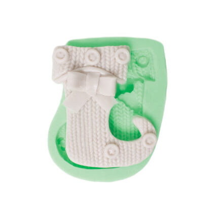 Örgülü elf ayakkabısı silikon kalıp: Yılbaşı dekorasyonu için ideal, 7,5x7,5x1,5cm boyutlarında.