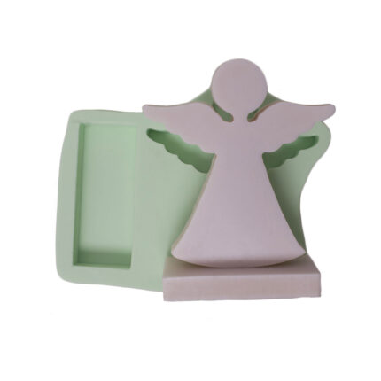 Orta boy ayakta duran melek silikon kalıp ve kalıbından çıkmış melek figürü.