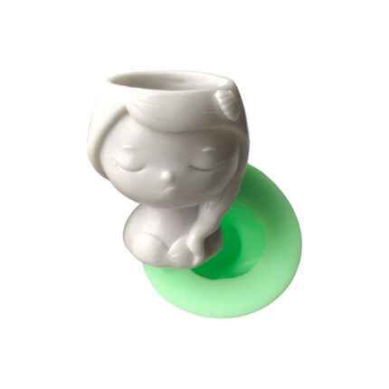 Peri masalı deniz kızı saksı silikon kalıp: Masalsı dekorasyon için ideal, 7,5x7x9cm boyutlarında.