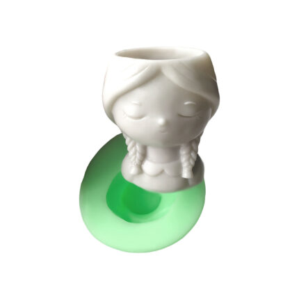 Peri masalı örgü saçlı kız saksı silikon kalıp. 3D masal temalı silikon kalıp ile yapılmış saksı.